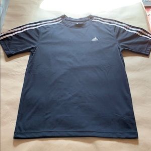 Men’s adidas training shirt navy blue size small